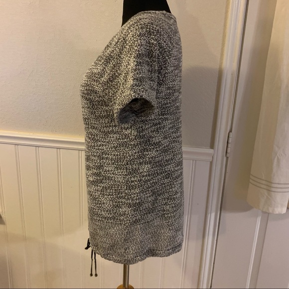 Lou & Gray long top, short sleeve,  draw string bottom. Beach - Picture 2 of 9